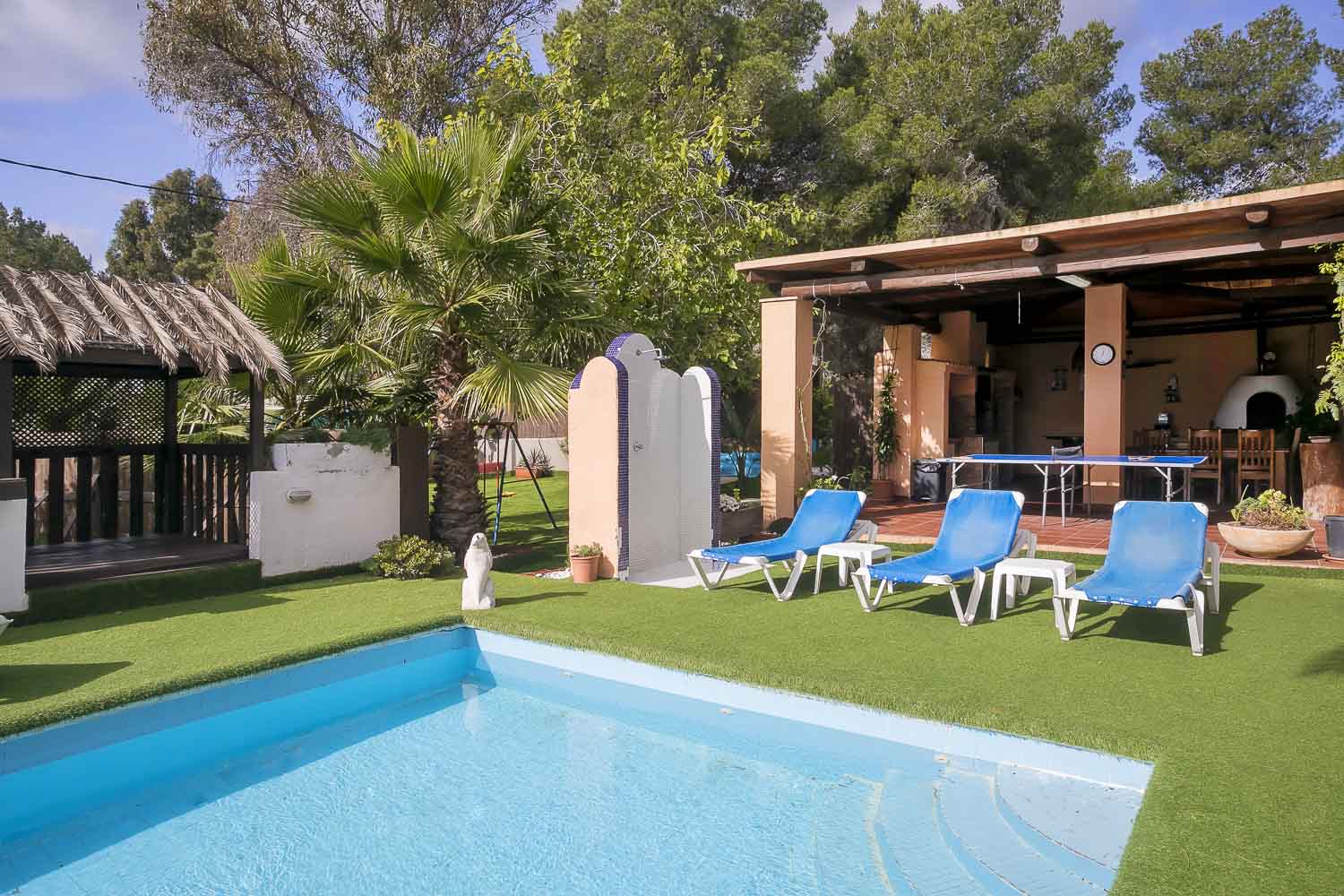 Pool zone in a rental house of Ibiza